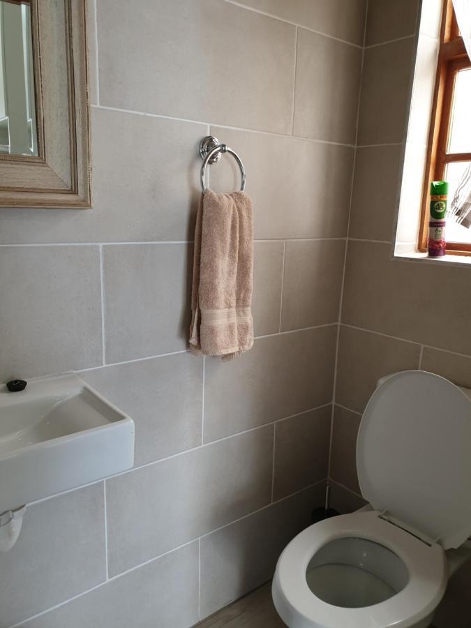 Uitenhage Pongola Road Self Catering Accommodation מראה חיצוני תמונה