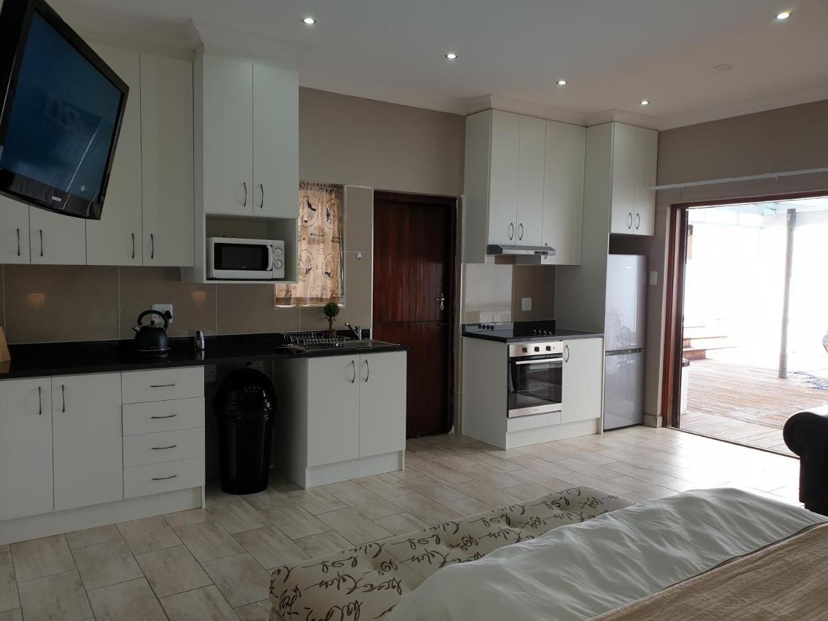 Uitenhage Pongola Road Self Catering Accommodation מראה חיצוני תמונה