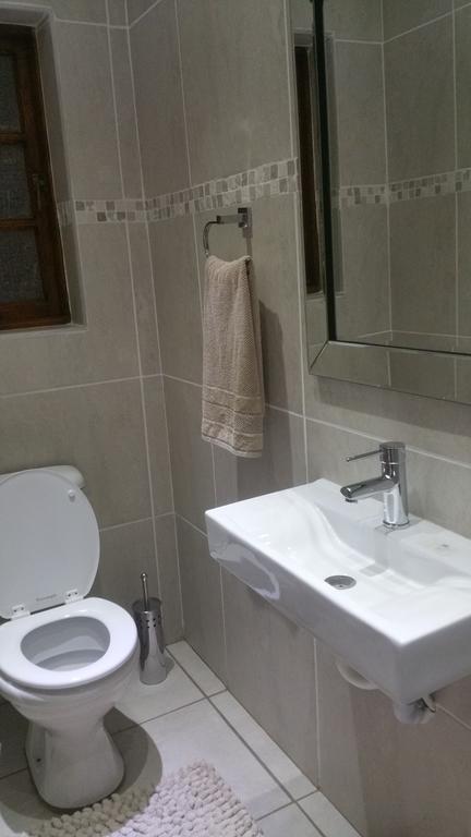 Uitenhage Pongola Road Self Catering Accommodation מראה חיצוני תמונה