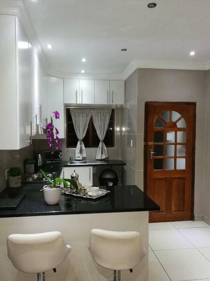 Uitenhage Pongola Road Self Catering Accommodation מראה חיצוני תמונה