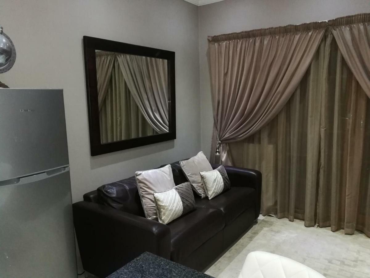 Uitenhage Pongola Road Self Catering Accommodation מראה חיצוני תמונה