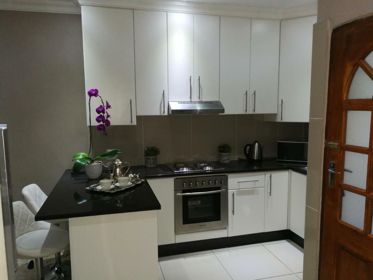 Uitenhage Pongola Road Self Catering Accommodation מראה חיצוני תמונה