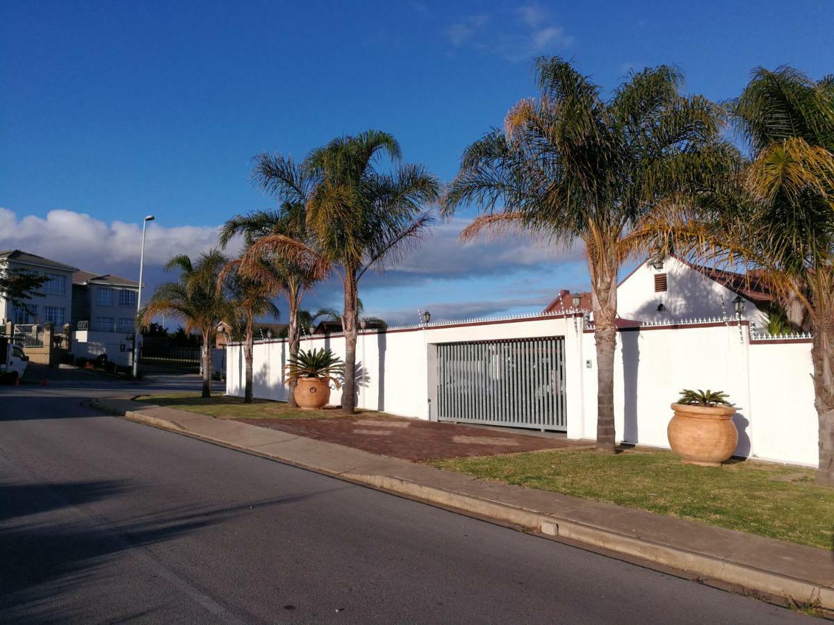 Uitenhage Pongola Road Self Catering Accommodation מראה חיצוני תמונה