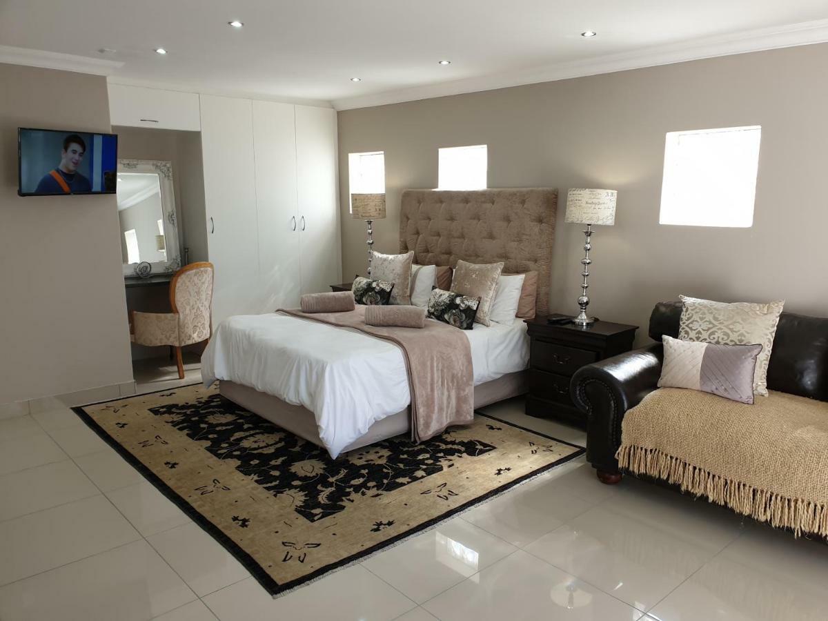 Uitenhage Pongola Road Self Catering Accommodation מראה חיצוני תמונה