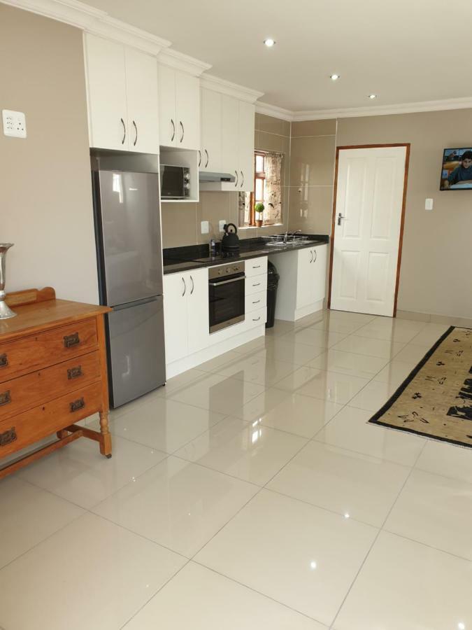 Uitenhage Pongola Road Self Catering Accommodation מראה חיצוני תמונה