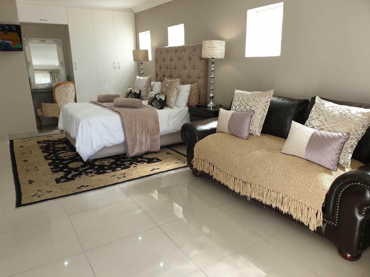 Uitenhage Pongola Road Self Catering Accommodation מראה חיצוני תמונה